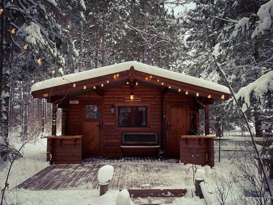 Fancy Fireflies Cabin เฮย์วาร์ด ภายนอก รูปภาพ