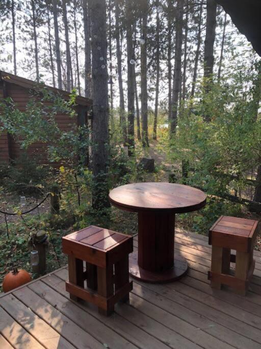 Fancy Fireflies Cabin เฮย์วาร์ด ภายนอก รูปภาพ