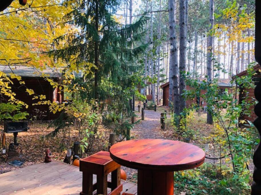 Fancy Fireflies Cabin เฮย์วาร์ด ภายนอก รูปภาพ