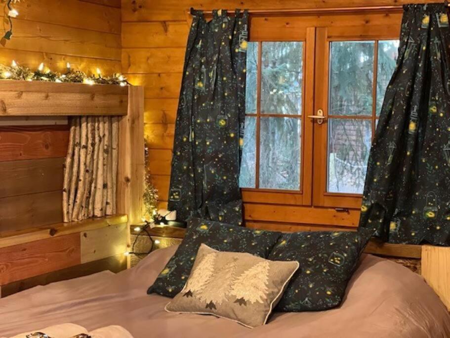Fancy Fireflies Cabin เฮย์วาร์ด ภายนอก รูปภาพ