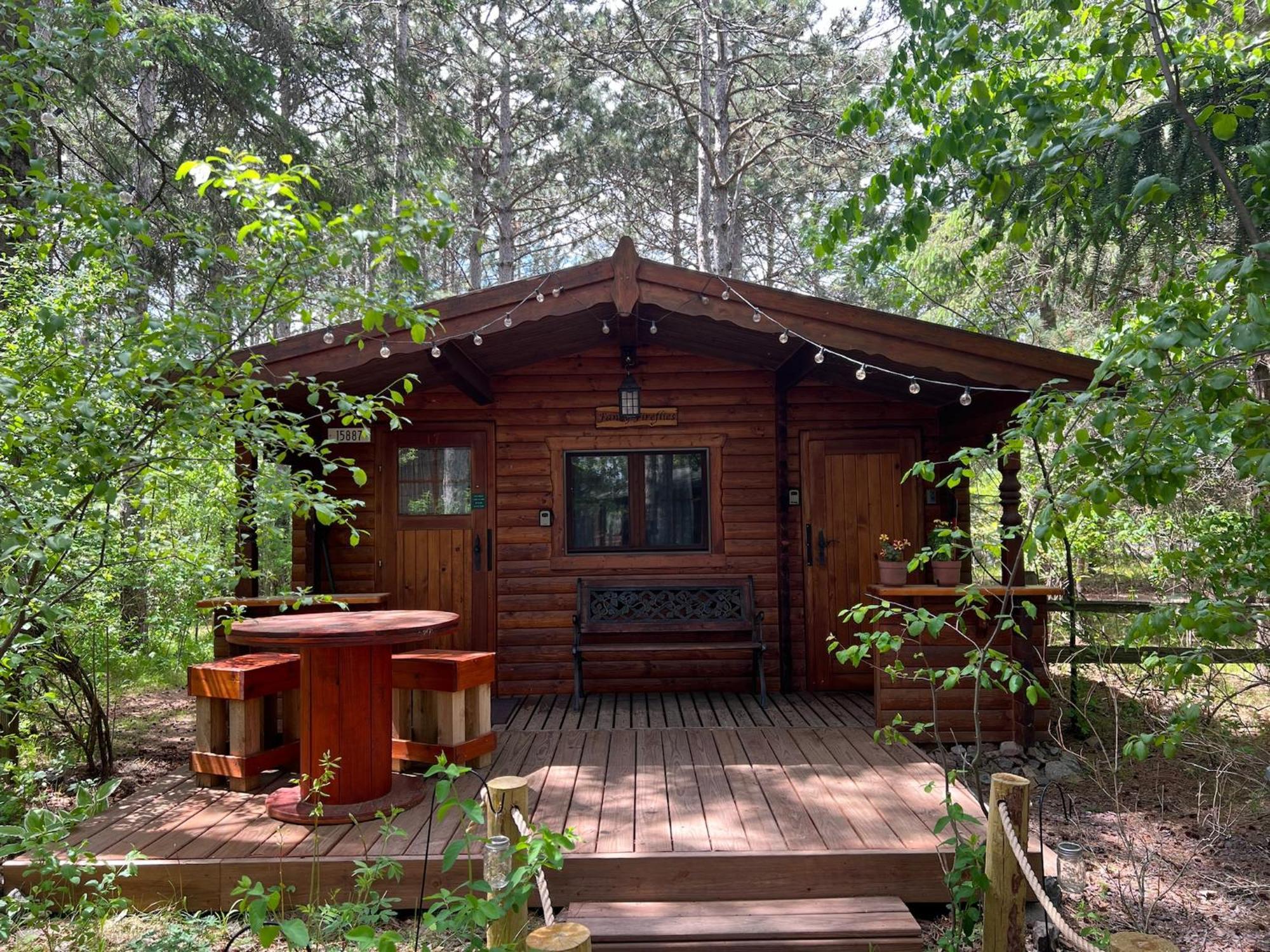 Fancy Fireflies Cabin เฮย์วาร์ด ภายนอก รูปภาพ